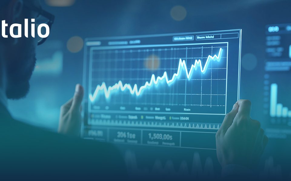 This guide helps you choose the best data analytics software, featuring Intalio Insight’s tools for smarter business decisions. 